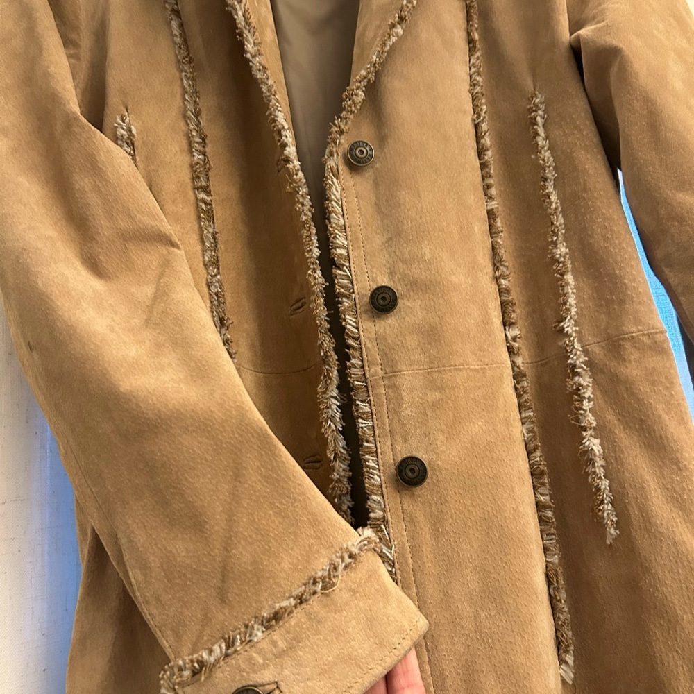 Stunning vintage light weight leather suede - Picture 6 of 9